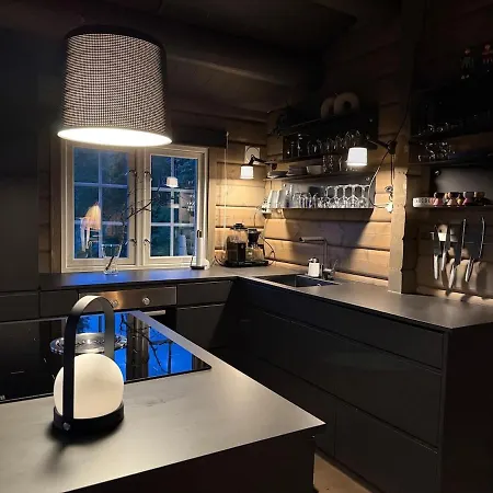 Fjellhytte Med Jacuzzi, Badstue Mulighet 펜션 Bjorli